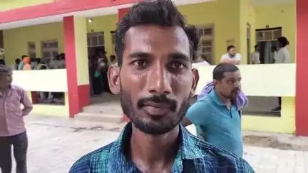 महमूदाबाद: समाधान दिवस में फरियादियों की पीड़ा निचले स्तर के अधिकारियों द्वारा रोक ली जाती है, शिकायतें उच्च अधिकारियों तक नहीं पहुंचती