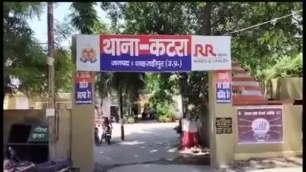 तिलहर: बिल्लीगंज मोहल्ले की महिला के साथ जमीन बेचने के नाम पर हुई ₹17,50,000 की धोखाधड़ी, 3 लोगों पर दर्ज हुई FIR