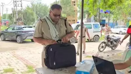 झज्जर: बाकरा हेड फीडर नहर में मिली अज्ञात बुजुर्ग महिला का शव, शिनाख्त के लिए 72 घंटे तक रखा गया
