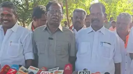 திருப்புவனம்: தேசியவாத கட்சியினர் அஜித்குமார் குடும்பத்தினருக்கு மடப்புரத்தில் ஆறுதல்