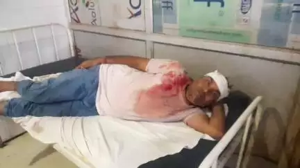 डीग: गांव बहज के ईंट भट्टे के पास पलटी वैगन आर कार, कार में सवार 5 लोग घायल