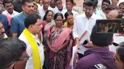 కళ్యాణదుర్గం: మలయనూరులో ఎంపీడీవో లక్ష్మి శంకర్ పై ఆగ్రహం వ్యక్తం చేసిన ఎమ్మెల్యే సురేంద్రబాబు