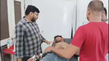 बख्तियारपुर: बख्तियारपुर इंजीनियरिंग कॉलेज के सामने फोरलेन पर बाइक सवार चाचा की मौत, भतीजा घायल, पटना रेफर