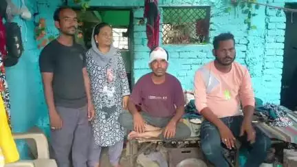 दमोह: चैनपुरा मे बारिश के चलते ढहा गरीब का मकान, सोते वक्त घटना में घायल ने प्रशासन से लगाई आर्थिक मदद की गुहार #Jansamasya