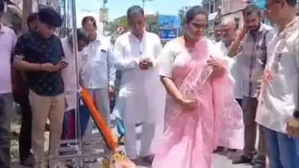 আলিপুরদুয়ার ১: আলিপুরদুয়ারে বিজেপির দলীয় কার্যালয়ে শ্যামা প্রসাদ মুখার্জির জন্ম দিন পালন