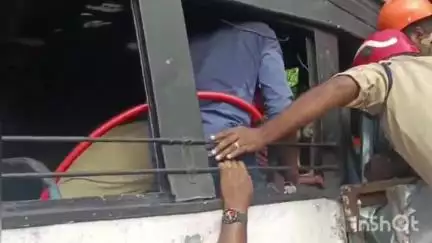 തിരുവനന്തപുരം: കാട്ടാക്കട-നെയ്യാർ ഡാം റോഡിൽ കെ.എസ്.ആര്‍.ടി.സി ബസുകൾ കൂട്ടിയിടിച്ച് അപകടം, 25-ഓളം പേർക്ക് പരിക്ക്