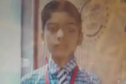 बदायूं: बदायूं के कछला गंगा में स्नान करते समय चार लोग डूबे, तीन को गोताखोरों ने बचाया, एक लापता, तलाश जारी