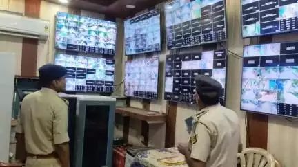 मुहर्रम पर्व के सफल एवं शांतिपूर्ण आयोजन सुनिश्चित करने के उद्देश्य से पुलिस अधीक्षक, भोजपुर द्वारा पुलिस नियंत्रण कक्ष का निरीक्षण किया गया।