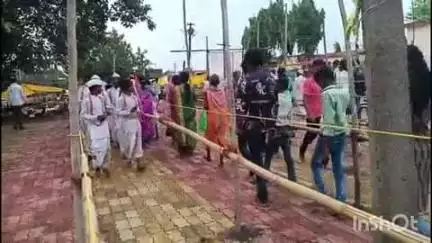समुद्रपूर: प्रती पंढरी नारायणपूरात विठू नामाचा गजर:हजारो भाविकांची दर्शनासाठी गर्दी:काढण्यात आली भव्य दिंडी शोभायात्रा