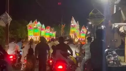 सिवनी: जिला मुख्यालय में मोहर्रम के अवसर पर चल समारोह का आयोजन हुआ, सड़कों पर निकाले गए ताजिये