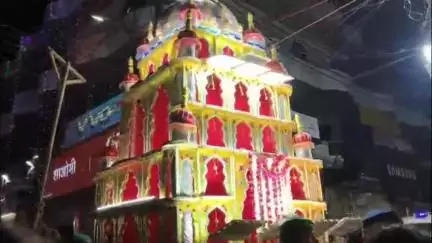 कन्नौज: कन्नौज में मोहर्रम की 9 तारीख को निकाला गया चांदी का ताजिया, बना लोगों की चर्चा का विषय