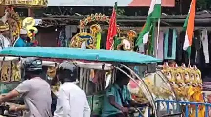 মেদিনীপুর: মেদিনীপুরে মহরমের শোভাযাত্রা, নিরাপত্তায় কড়া নজর, জানালেন প্রশাসনের আধিকারিকেরা