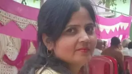अमरोहा: अमरोहा में पत्नी के साथ पति की हैवानियत, शिक्षामित्र ने पत्नी को कमरे में बंद कर पेट्रोल डालकर लगाई आग