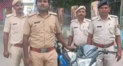 पटना ग्रामीण: आर ब्लॉक के ऊपरी पुल से चोरी की एक बाइक बरामद, वाहन मालिक को दी गई सूचना
