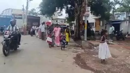 ಗದಗ: ನಗರದಲ್ಲಿ ಆಷಾಡ ಏಕಾದಶಿ ಅಂಗವಾಗಿ ದಿಂಡಿ ಪಾಲಕಿ ನಗರ ಪ್ರದಕ್ಷಿಣೆ