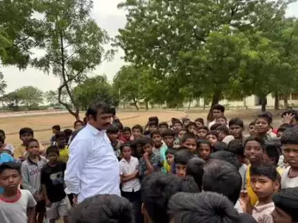 పులివెందుల: పులివెందుల లో  Dr. BR.అంబేద్కర్ బాలుర గురుకుల పాఠశాలను ఆకస్మికంగా తనిఖీ చేస్తే ఎమ్మెల్సీ రాంగోపాల్ రెడ్డి