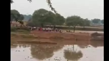 फतेहाबाद: फतेहाबाद के ग्राम रिहावली में उटंगन नदी में नहाने गए तीन युवक डूबे, दो को बचाया गया, एक की मौत