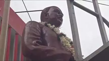 ইংরেজবাজার: পোস্ট অফিস মোরে প্রয়াত স্বাধীনতা সংগ্রামী ড. শ্যামাপ্রসাদ মুখার্জির ১২৫ তম জন্ম দিবস পালন করলো ইংরেজবাজার পৌরসভা