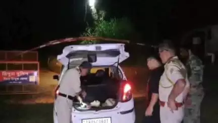 কাঞ্চনপুর: বাংমুন থানার অন্তর্গত নাকা পয়েন্ট এলাকায় ভেইক্যাল চেকিং-এ বসে বাংমুন থানার পুলিশ