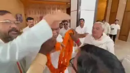 वाराणसी पहुँचे छत्तीसगढ़ के पूर्व CM भूपेश बघेल, कार्यकर्ताओं ने किया स्वागत