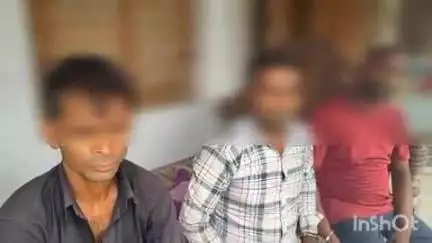 मढ़ौरा: मढ़ौरा बाजार से पुलिस ने तीन शराबियों को गिरफ्तार किया