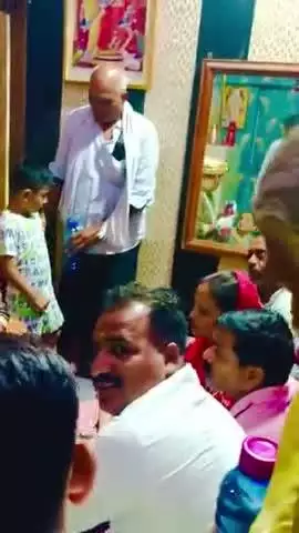 "आज मनौना धाम में श्री श्याम बाबा के दर्शन करने का सौभाग्य प्राप्त हुआ और पूज्य महंत श्री ओमेंद्र महाराज जी का आशीर्वाद मिला। भगवान श्री श्याम बाबा की कृपा और महंत जी के आशीर्वाद से मन को शांति और आत्मिक सुख मिला। 🙏🏻❤️ #मनौना_धाम #श्याम_ब