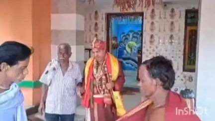 ଖୋର୍ଦ୍ଧା: ଟାଙ୍ଗୀ ରେ ରଥଯାତ୍ରା ର ବାହୁଡାଯାତ୍ରା ହୋଇ ତିନି ଠାକୁର
ଭକ୍ତ ଙ୍କୁ ଦର୍ଶନ ଦେଲେ।