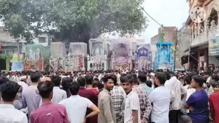 बड़ौद: इमाम हुसैन की याद में मनाया गया मोहर्रम पर्व, नगर में अलग-अलग स्थानों से निकाले गए ताजिए