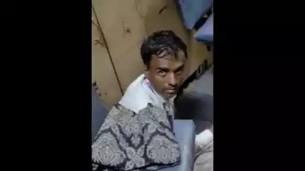 बड़ौत: दिल्ली-सहारनपुर रेलमार्ग पर अलावलपुर में नशे में धुत रेल गार्ड का वीडियो हुआ वायरल, यात्रियों को हुई परेशानी