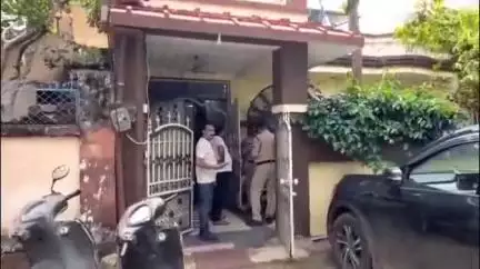 शिवपुरी नगर: विवेकानंदपुरम कॉलोनी में महिला बाल विकास के अकाउंटेंट के घर नकाबपोश बदमाशों ने की गोलीबारी