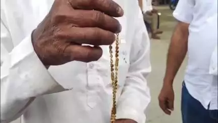मुज़फ्फरनगर: बुजुर्ग को सर्राफा ने ठगा, ₹100000 का दिया नकली सोना, बेटी की शादी के लिए लेने गया था जेवरात