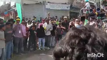 जमुई: सुरक्षा व्यवस्था के बीच महिसौड़ी से निकाला गया मोहर्रम का अखाड़ा, सीपल, ताजिया और परंपरागत हथियार के साथ
