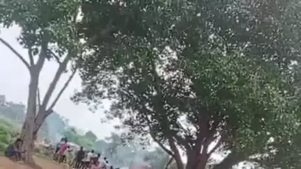 सिरदला: धीरौन्ध पंचायत के शेरपुर जय बंगला गांव में डायन के संदेह में महिला के घर को जलाने की कोशिश, थाने में की गई शिकायत