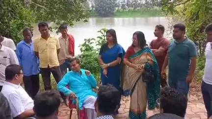 কালনা ১: সিমরনের জলাশয় আধুনিক মৎস্য চাষের লক্ষ্যে, মৎস্য বিজ্ঞানীদের পরিদর্শন, হাজির মন্ত্রী
