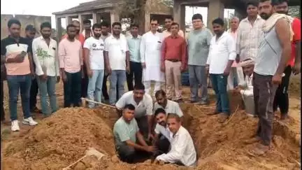 सिद्धमुख: मानपुरा गांव की मोक्षभूमि में नायक समाज जागृति विकास संस्थान के तत्वाधान में ग्रामीणों ने किया पौधारोपण