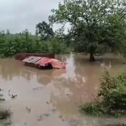 ସୁନ୍ଦରଗଡ ସହର: ହେମଗିର ବ୍ଲକ୍ ଖୁଣ୍ଟି ଝରିଆ ଗ୍ରାମ ସମ୍ପୂର୍ଣ୍ଣ ଜଳ ମଗ୍ନ, NTPC ଡୁଲିଙ୍ଗା କୋଇଲା ଖଣି ପ୍ରକଳ୍ପ ଯୋଗୁଁ ଉପୁଜିଛି ଏହି ଦୁର୍ଦ୍ଦଶା