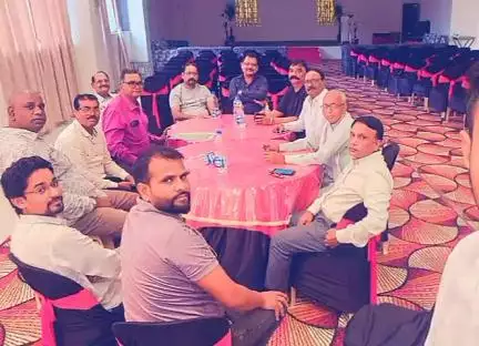 बैहर: नगर मुख्यालय में कलार समाज की हुई बैठक, 13 जुलाई को प्रतिभावान विद्यार्थियों को किया जाएगा सम्मानित
