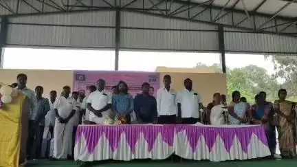 திருப்பத்தூர்: ஏலகிரி மலையில் ஓட்சா கூட்டமைப்பு சார்பில் பல்வேறு கோரிக்கைகளை முன்வைத்து, மாநாடு மற்றும் மாநில பொதுக்கூட்டம் நடைபெற்றது