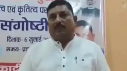 कादीपुर: कादीपुर नगर पंचायत के बंदन सभागार में नगर पंचायत अध्यक्ष व भाजपा नेताओं ने मनाई श्यामा प्रसाद मुखर्जी की जयंती