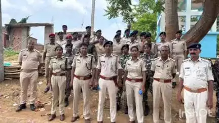 अरवल: जिला पदाधिकारी और एसपी ने मोहर्रम जुलूस मार्ग का किया निरीक्षण, सुरक्षा व्यवस्था सख्त
