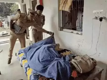 यूपी के देवरिया में सौतेले बेटे ने कराई थी पिता की हत्या, स्कूल मैनेजर का सिर और धड़ अलग मिला था