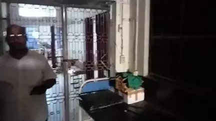 सिसवन: चैनपुर बाजार स्थित क्लिनिक में हुई चोरी