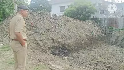 बस्ती: बस्ती जिले के पुरानी बस्ती थाना क्षेत्र में कर्बला का निरीक्षण किया अपर पुलिस अधीक्षक बस्ती ने, दिए आवश्यक निर्देश