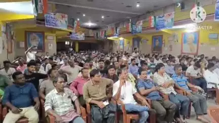 কুলপি: মমতা বন্দ্যোপাধ্যায় অভিষেক বন্দ্যোপাধ্যায় থাকবে না তৃণমূল দল থাকবে কৃষ্ণচন্দ্রপুরে কর্মী সভাতেবলেন যোগরঞ্জন হালদা