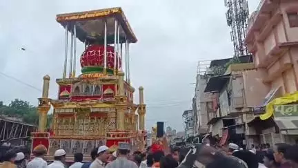 बड़वाह: बड़वाह में हज़रत इमाम हुसैन की याद में ताजियों का चल समारोह निकला