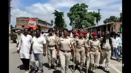 प्राणपुर: राज्य पुलिस मुख्यालय के निर्देश पर रोशना थाना पुलिस ने ताजिया जुलूस के लिए विभिन्न इलाकों का निरीक्षण किया
