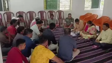 डुमरी: श्रावणी मेले की तैयारी को लेकर एसडीओ ने टांगीनाथधाम डूमरी का निरीक्षण किया