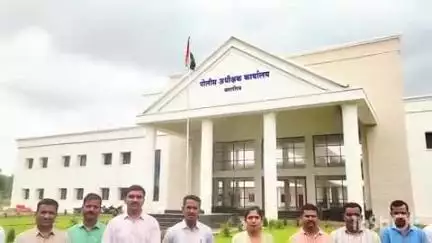 मस्सा खंडेश्वरी येथे पाच मोटरसायकलसह आरोपी स्थानिक गुन्हे शाखेच्या ताब्यात