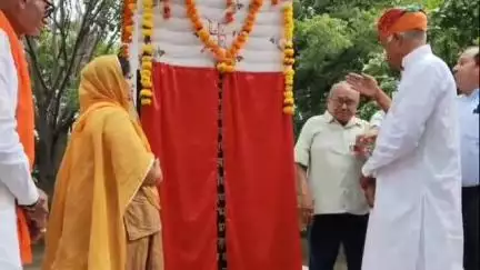 सोजत: सोजत की सुकड़ी नदी के निकट बनाए गए पक्षी घर का लोकार्पण विधायक व पूर्व कैबिनेट मंत्री ने किया