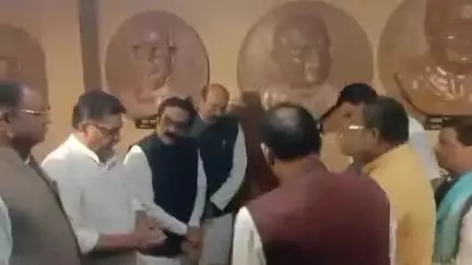 जबलपुर: भाजपा ने रानीताल कार्यालय में डॉ. श्यामा प्रसाद मुखर्जी जन्म जयंती पर संगोष्ठी का आयोजन किया